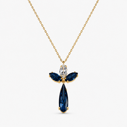 Serevia lacivert ve şeffaf Swarovski taşlı gold kolye stüdyo çekimi
