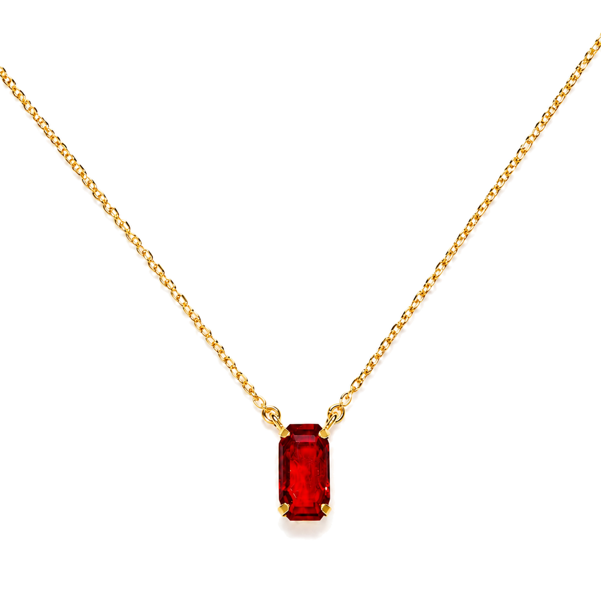 Ravelia kırmızı Swarovski baget taş ve gold montür detay çekimi
